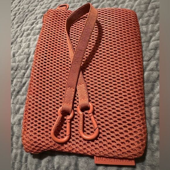 Dagne Dover Parker Air Mesh Pouch in Sienna - Compact & Lightweight - Picture 16 of 17